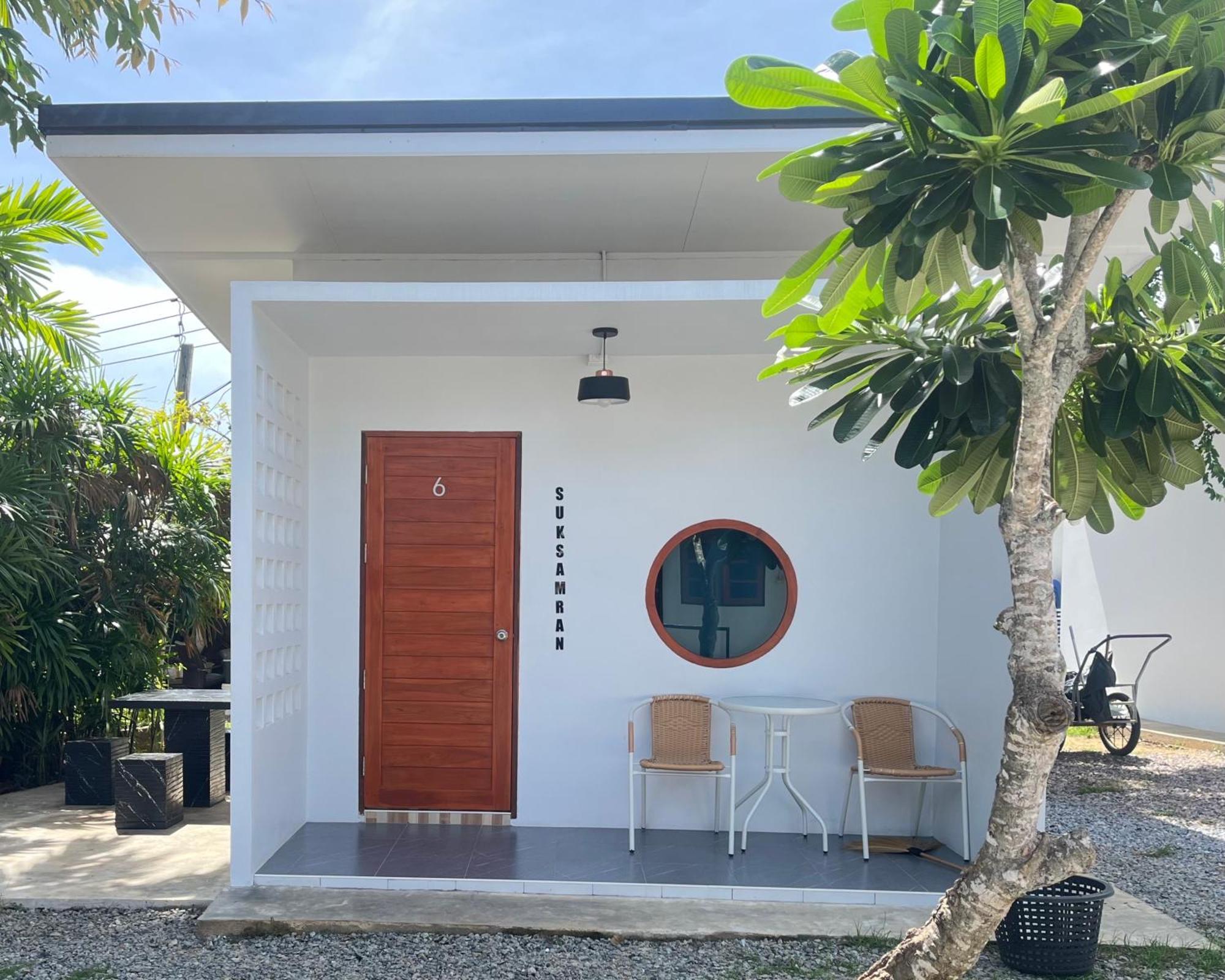 สุขสำราญรีสอร์ท หาดเจ้าหลาว จันทบุรี Exterior photo